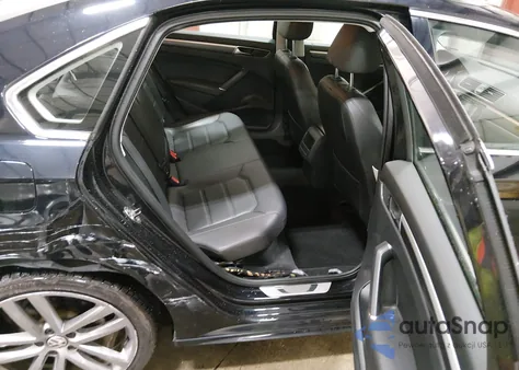 2017 Volkswagen Passat 1.8T R-Line from USA, damaged, VIN 1VWDT7A30HC055100